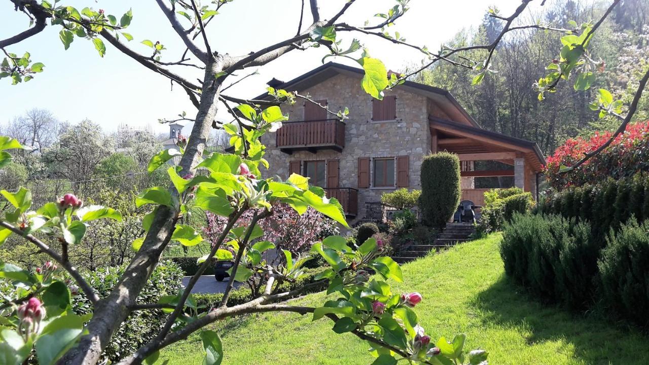 Вилла Casa Martina Zogno Экстерьер фото